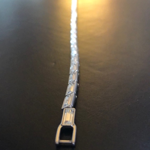 Swarovski crystal necklace - Picture 4 of 5